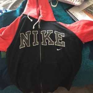 nike sweatshirt